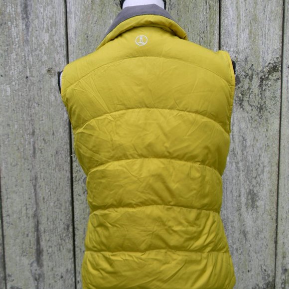LANDS' END WM'S YELLOW DOWN ZIP FRONT QUILTED PUFFER VEST SZ XS 2-4 - Picture 2 of 4